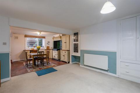 69 Acomb Road, York, YO24 4EP