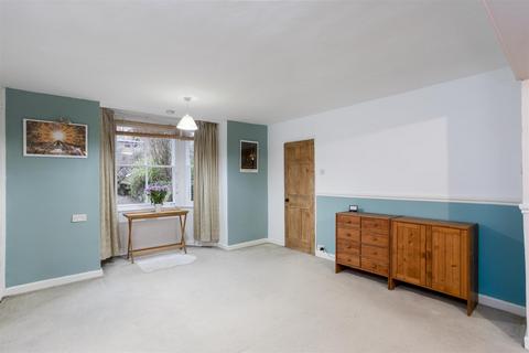 69 Acomb Road, York, YO24 4EP