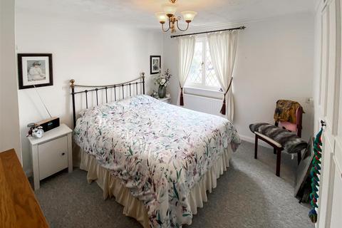 2 Beacon Way, Littlehampton, BN17 6QS