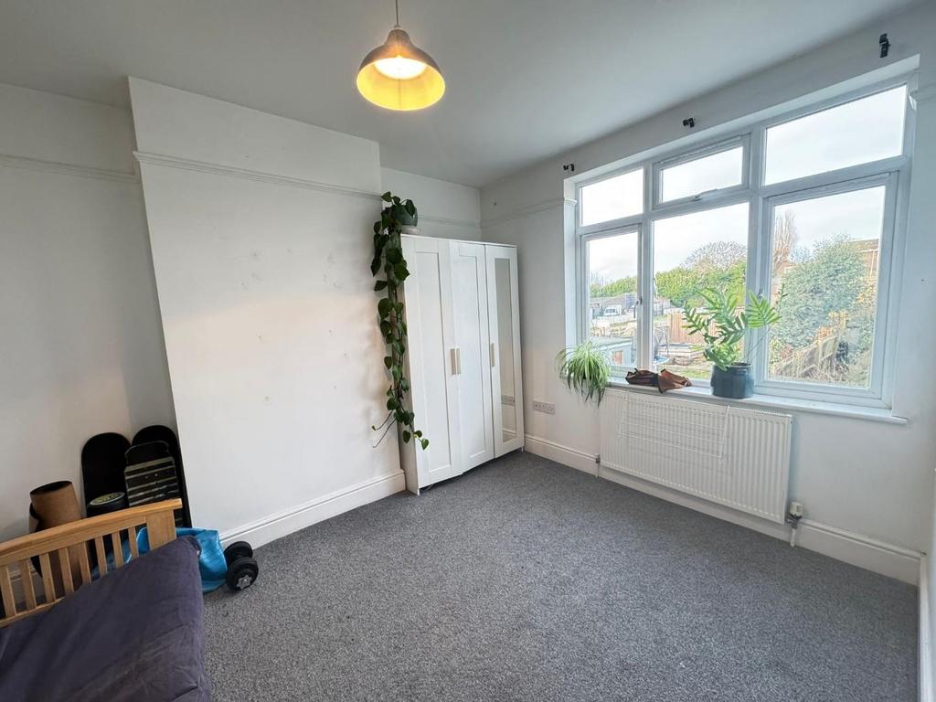 Bedroom 2.jpeg