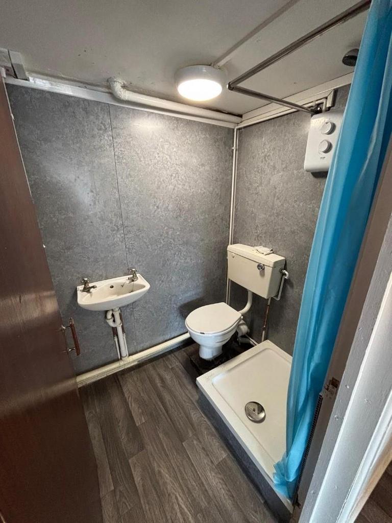 Bathroom.jpeg