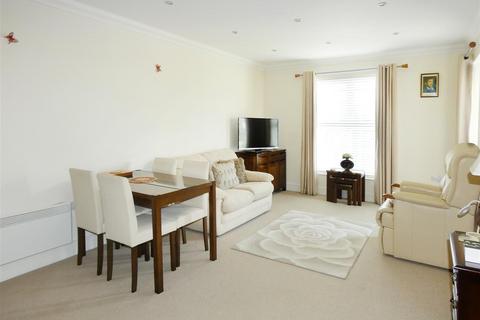 2 bedroom apartment for sale, Harsfold Road, Rustington BN16