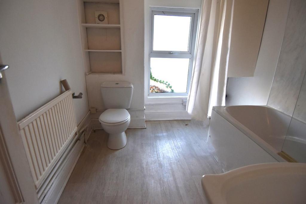 Bathroom.JPG