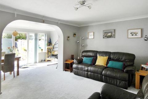10 Brendon Way, Rustington, Littlehampton, BN16 3PN