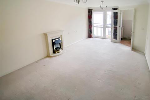 2 bedroom apartment for sale, Worthing Road, East Preston BN16