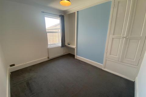 2 bedroom apartment for sale, Connaught Road, Littlehampton BN17