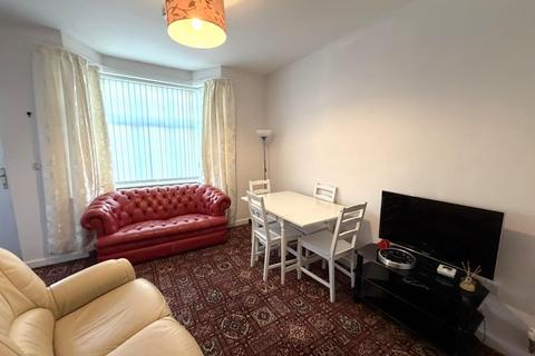 1 bedroom end of terrace house to rent, Rowland Avenue, Bristol BS16