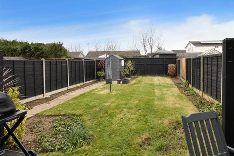 27 Beaumont Park, Littlehampton, BN17 6PE