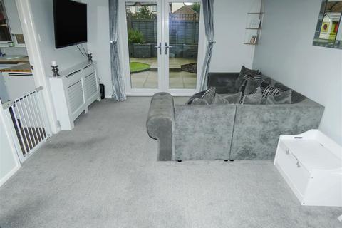 19 Beagle Drive, Ford, Arundel, BN18 0NY