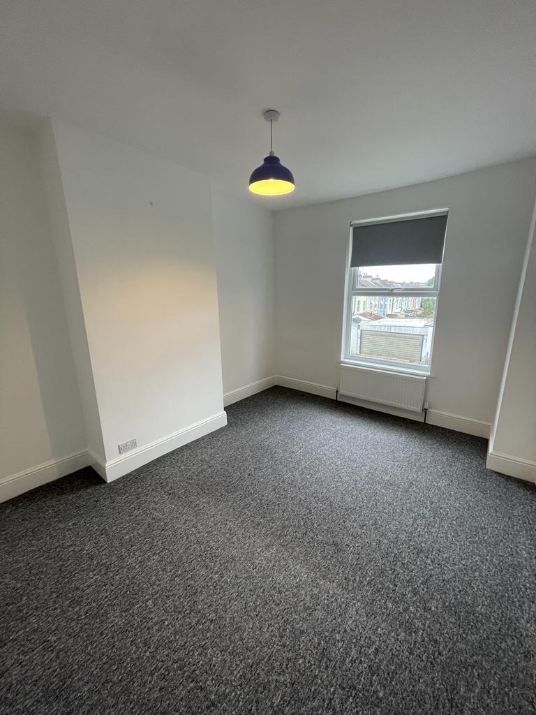 Bedroom 2.jpeg