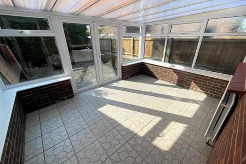 12 Armada Way, Littlehampton, BN17 6QY