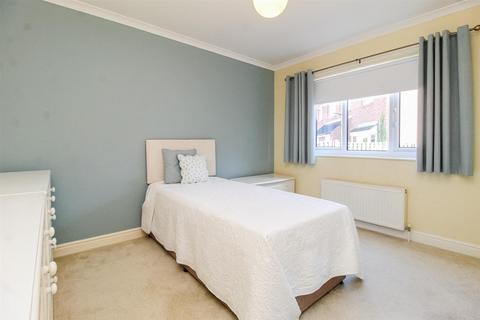 39 Millfields, Ossett, WF5 8HE