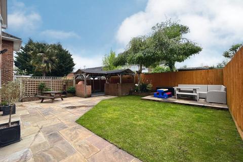 10 Devon Road, South Darenth, Dartford, DA4 9AB