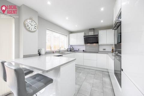 10 Devon Road, South Darenth, Dartford, DA4 9AB
