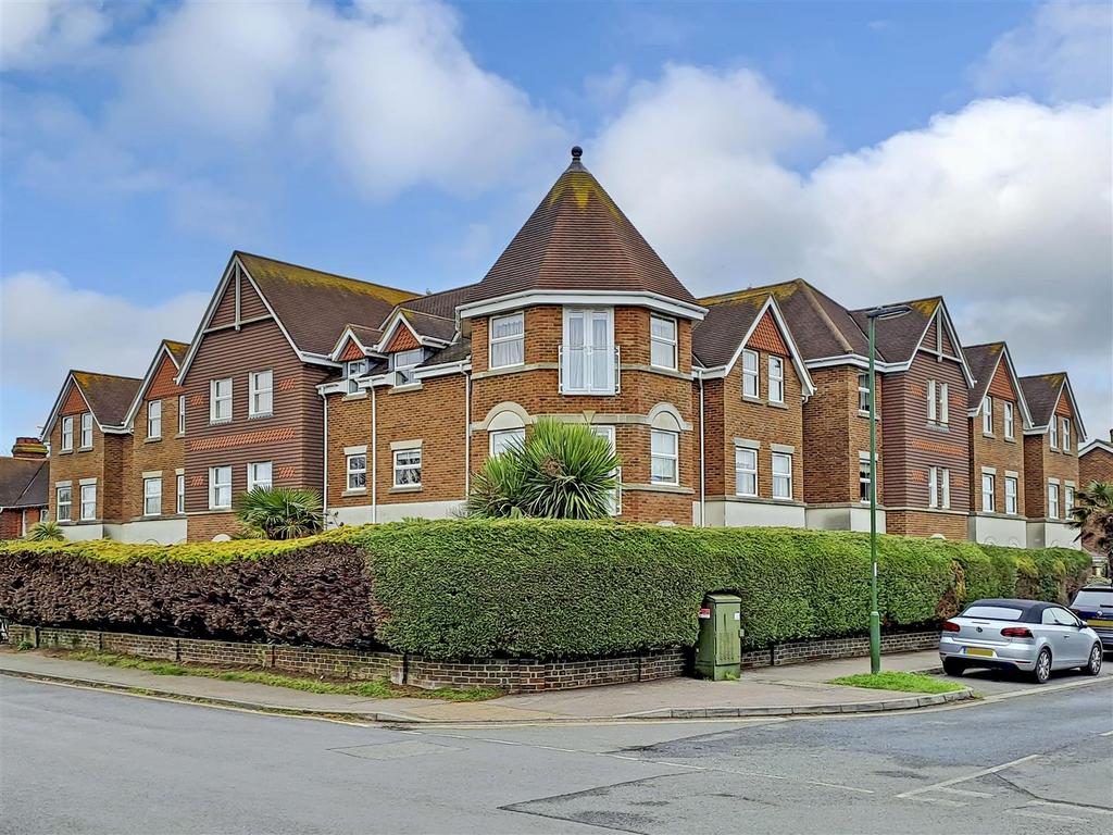 Corner of Manor Road &amp; Sea Road