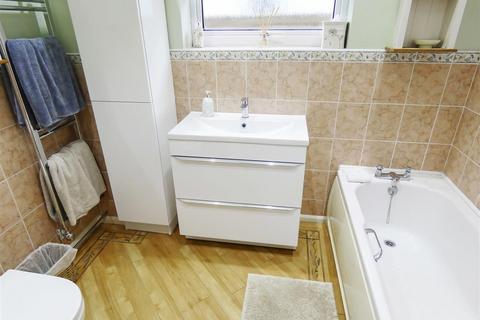 67 Worthing Road, East Preston, Littlehampton, BN16 1DE