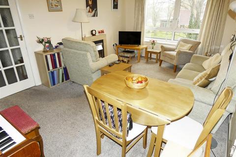 2 bedroom apartment for sale - Church Street, Littlehampton BN17