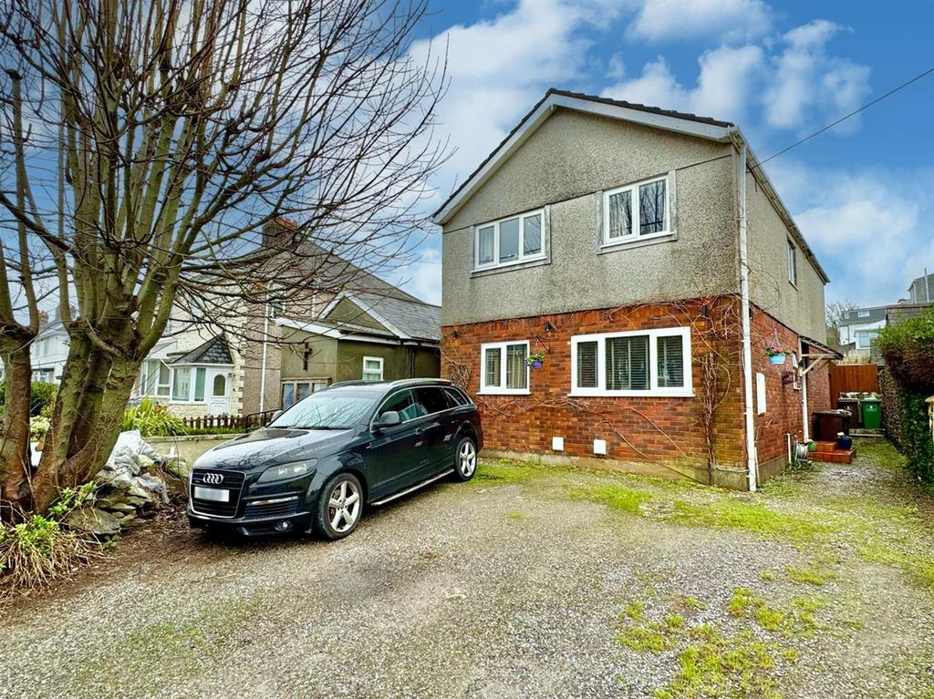 Oreston Road, Plymouth PL9 4 bed detached house for sale £450,000