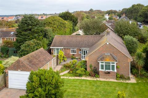 3 bedroom detached bungalow for sale, The Avenals, Angmering BN16