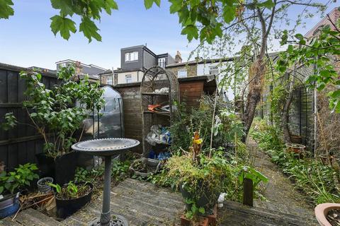 91 Malta Road, London, E10 7JU