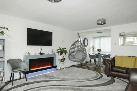 2 bedroom apartment for sale, Millfield Close, Rustington BN16