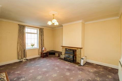 2 bedroom semi-detached house for sale, Horbury Road, Ossett WF5