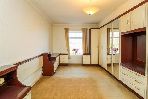 2 bedroom semi-detached house for sale, Horbury Road, Ossett WF5