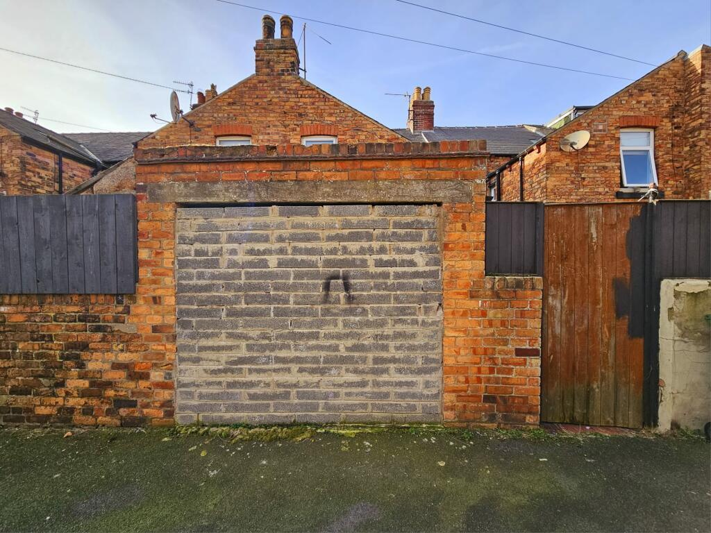 Garage.jpeg