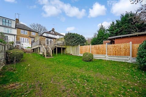 23 Mansfield Hill, London, E4 7SS