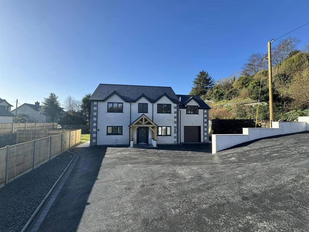 Ty Mawr, Pystyll Gwyn, Penrhyndeudraeth 4 bed house for sale £459,000