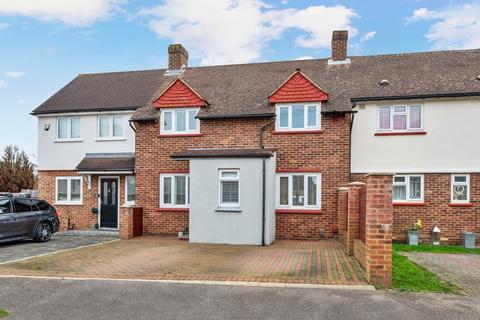 3 bedroom terraced house for sale, Southdown Road, Hersham, KT12