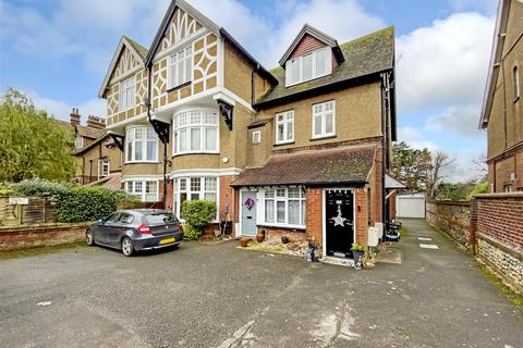 3 bedroom apartment for sale, Norfolk Road, Littlehampton BN17