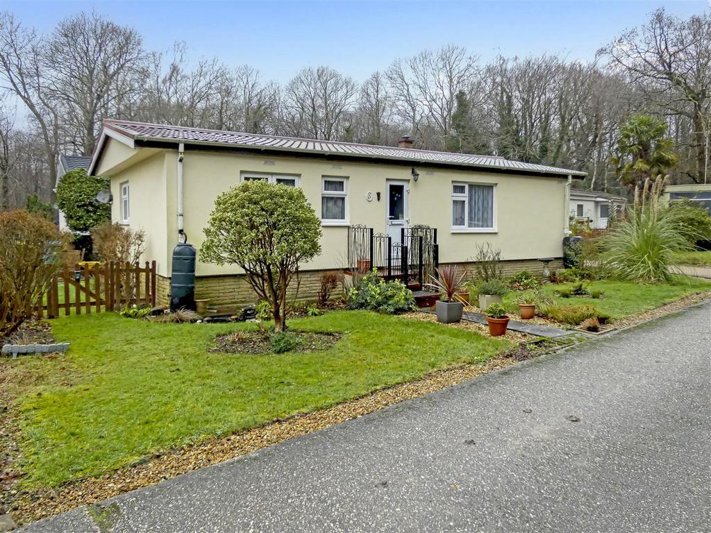 Havenwood, Arundel BN18 2 bed mobile home for sale £150,000