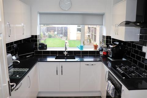 5 Hill Top Walk, Walsall, WS9 8XB