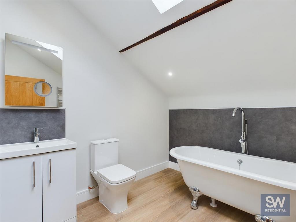 En-suite Bathroom