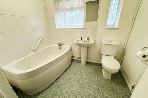 10 Belyngham Crescent, Wick, Littlehampton, BN17 7HH
