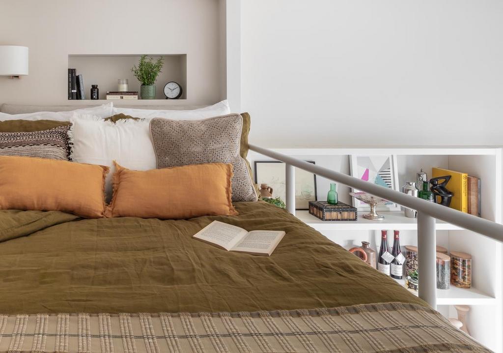 Mezzanine level bed and luxury Hypnos mattress
