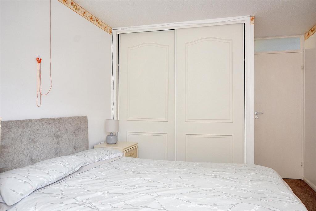 Bedroom 1 2.jpg