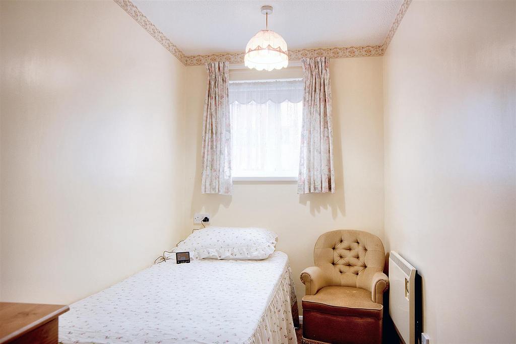 Bedroom 2.jpg