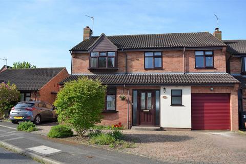 5 bedroom detached house for sale, Northfields, Syston