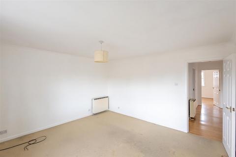 2 bedroom flat for sale, Middlewood Park, Fenham, Newcastle upon Tyne