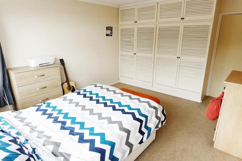 16 Channel Keep, Littlehampton, BN17 5NQ