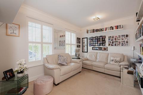 30 Sutton Lane, Banstead, SM7 3RB