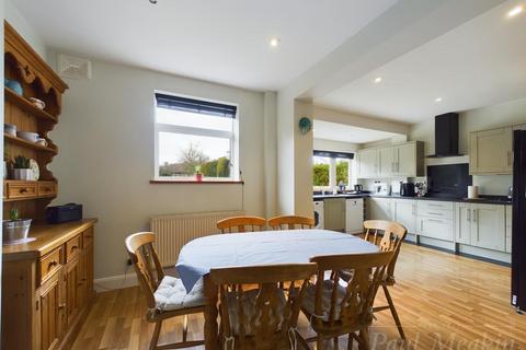 104 Croham Valley Road, South Croydon, CR2 7JD