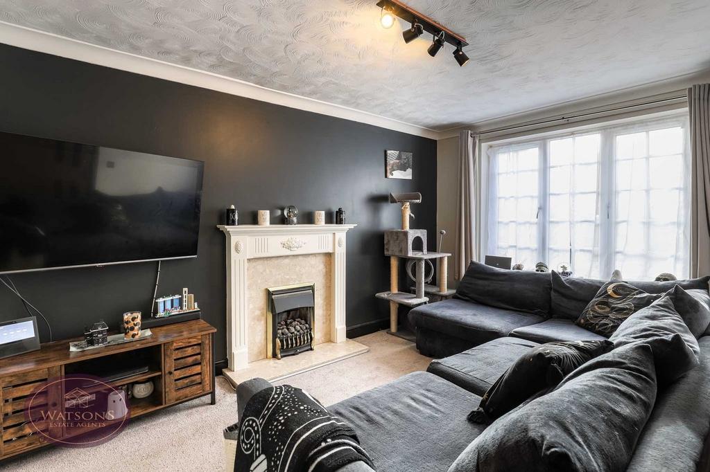 New Road, Ironville, Nottingham, NG16 3 bed detached house for sale £