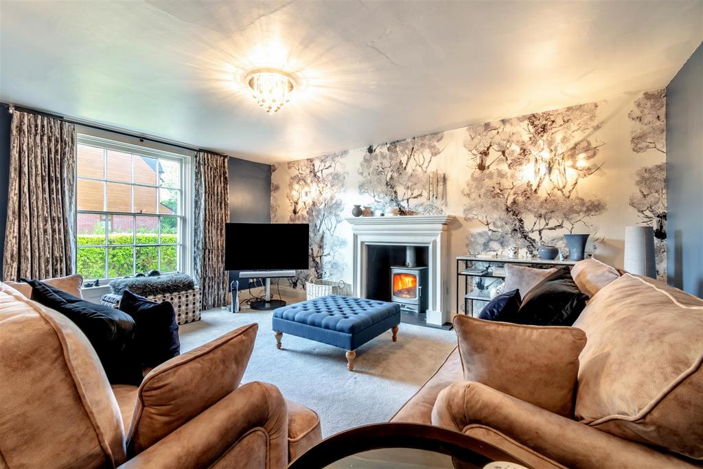 8565600-interior33v2.jpg