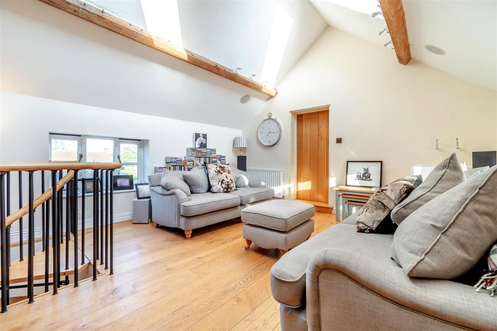 8565600-interior47v2.jpg