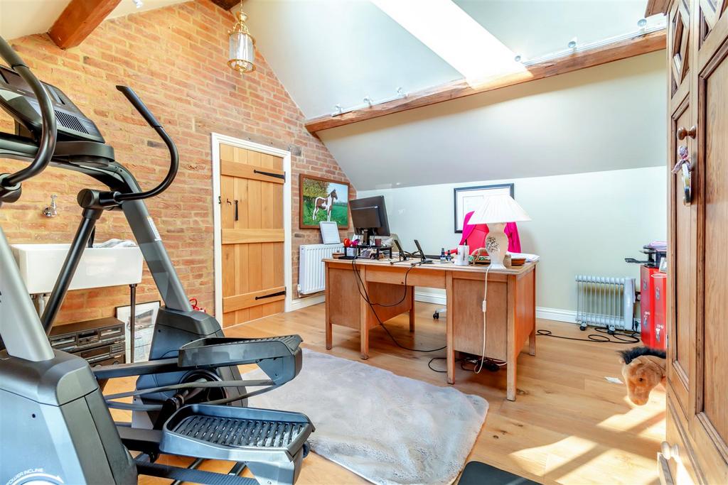 8565600-interior49v2.jpg