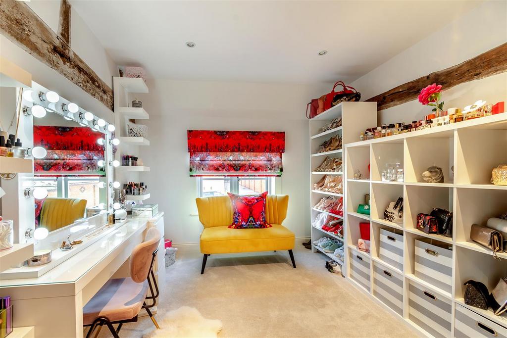 8565600-interior06v2.jpg
