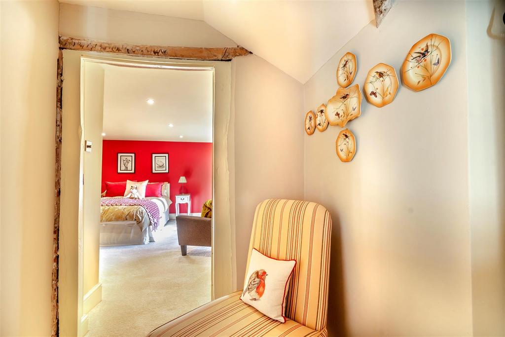 8565600-interior18v2.jpg